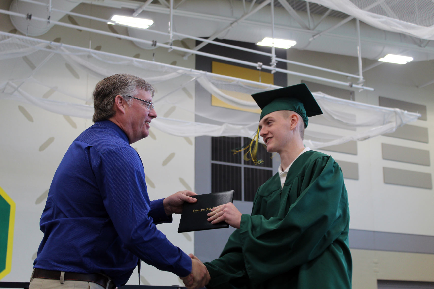 060219-ctzn-news-bd-grad067.jpg